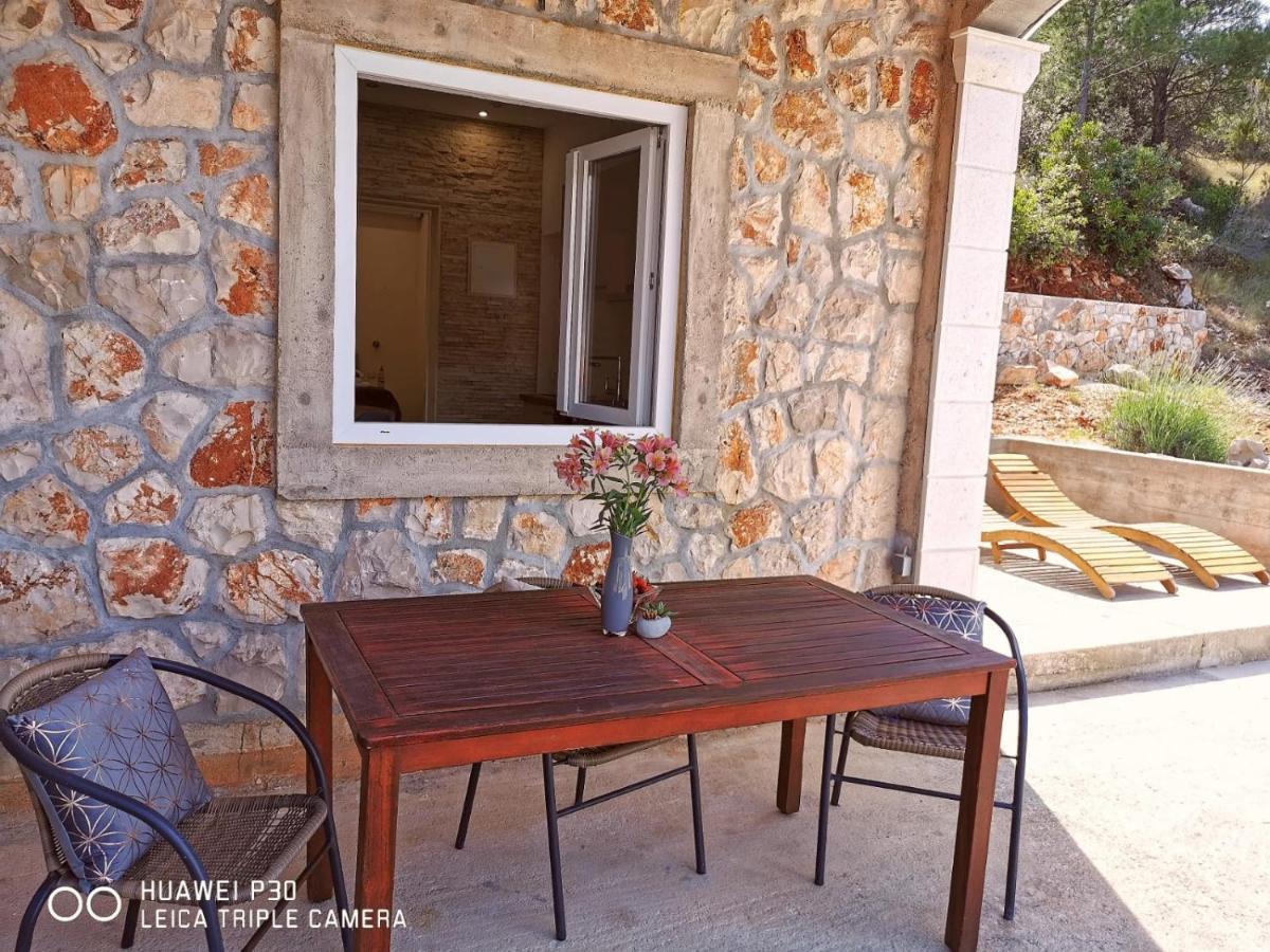 Apartments By The Sea Cove Zastupac, Hvar - 8761 ฮวาร์ ภายนอก รูปภาพ