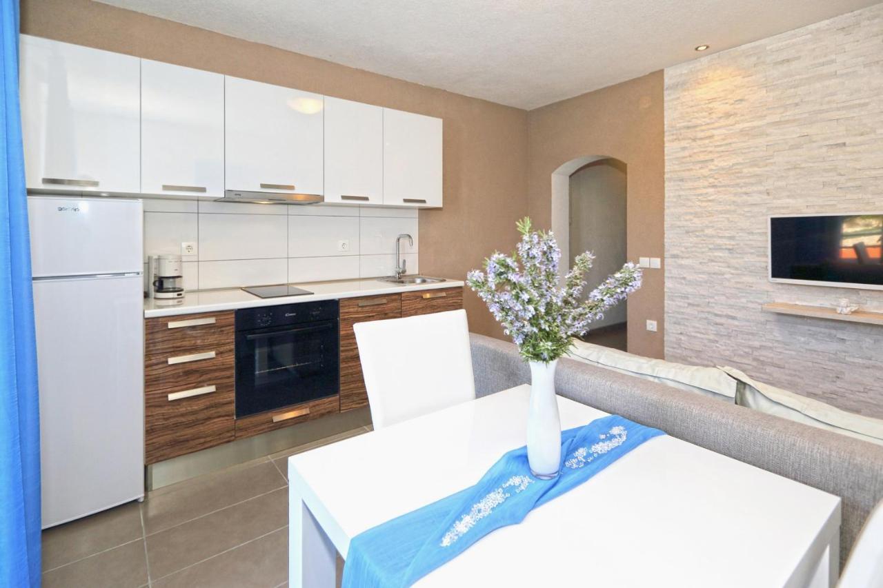 Apartments By The Sea Cove Zastupac, Hvar - 8761 ฮวาร์ ภายนอก รูปภาพ