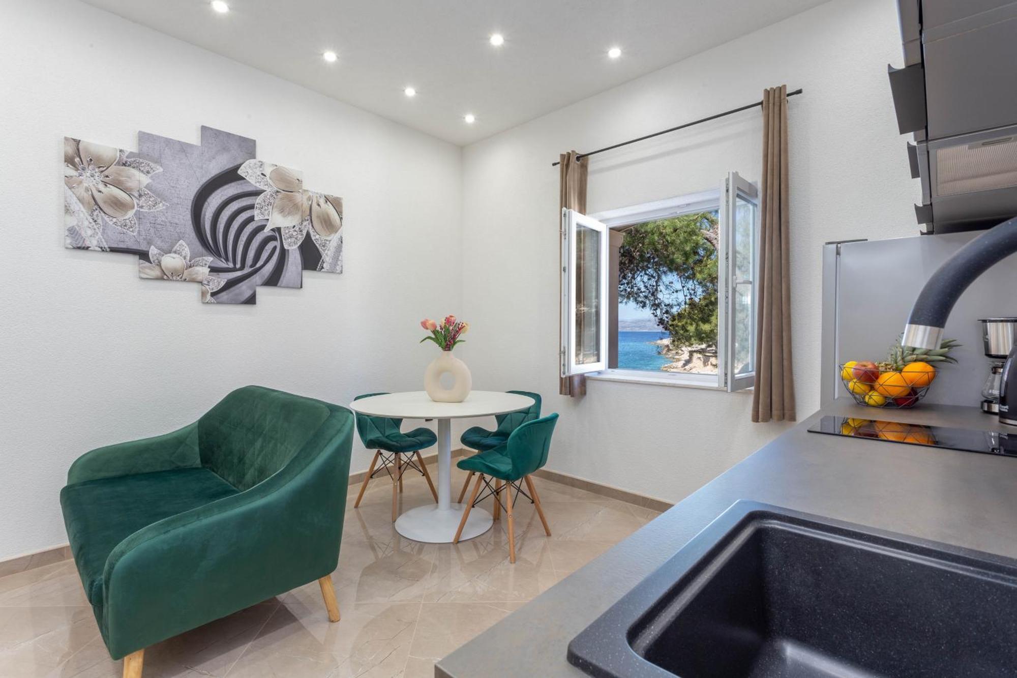 Apartments By The Sea Cove Zastupac, Hvar - 8761 ฮวาร์ ภายนอก รูปภาพ