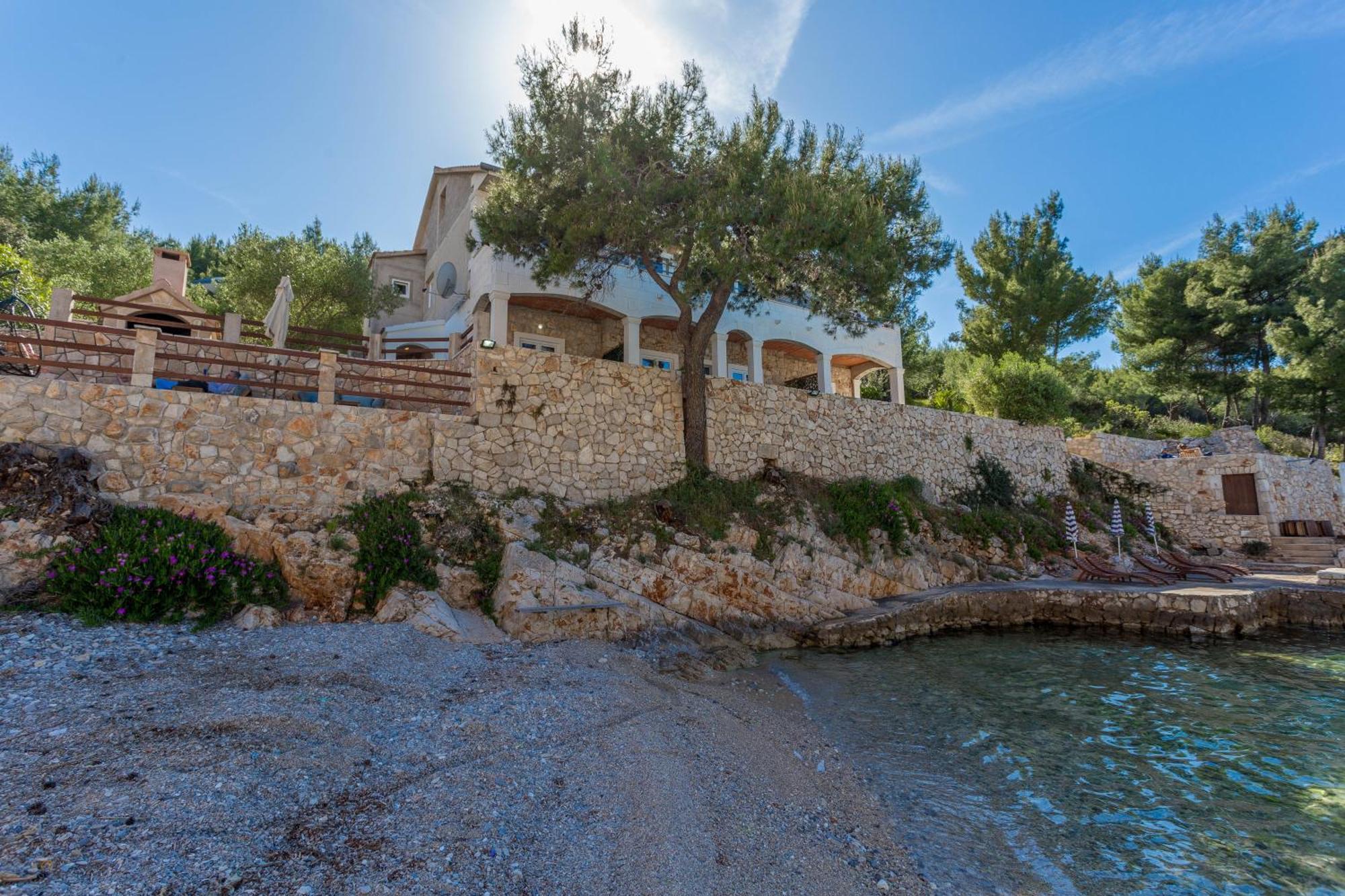 Apartments By The Sea Cove Zastupac, Hvar - 8761 ฮวาร์ ภายนอก รูปภาพ
