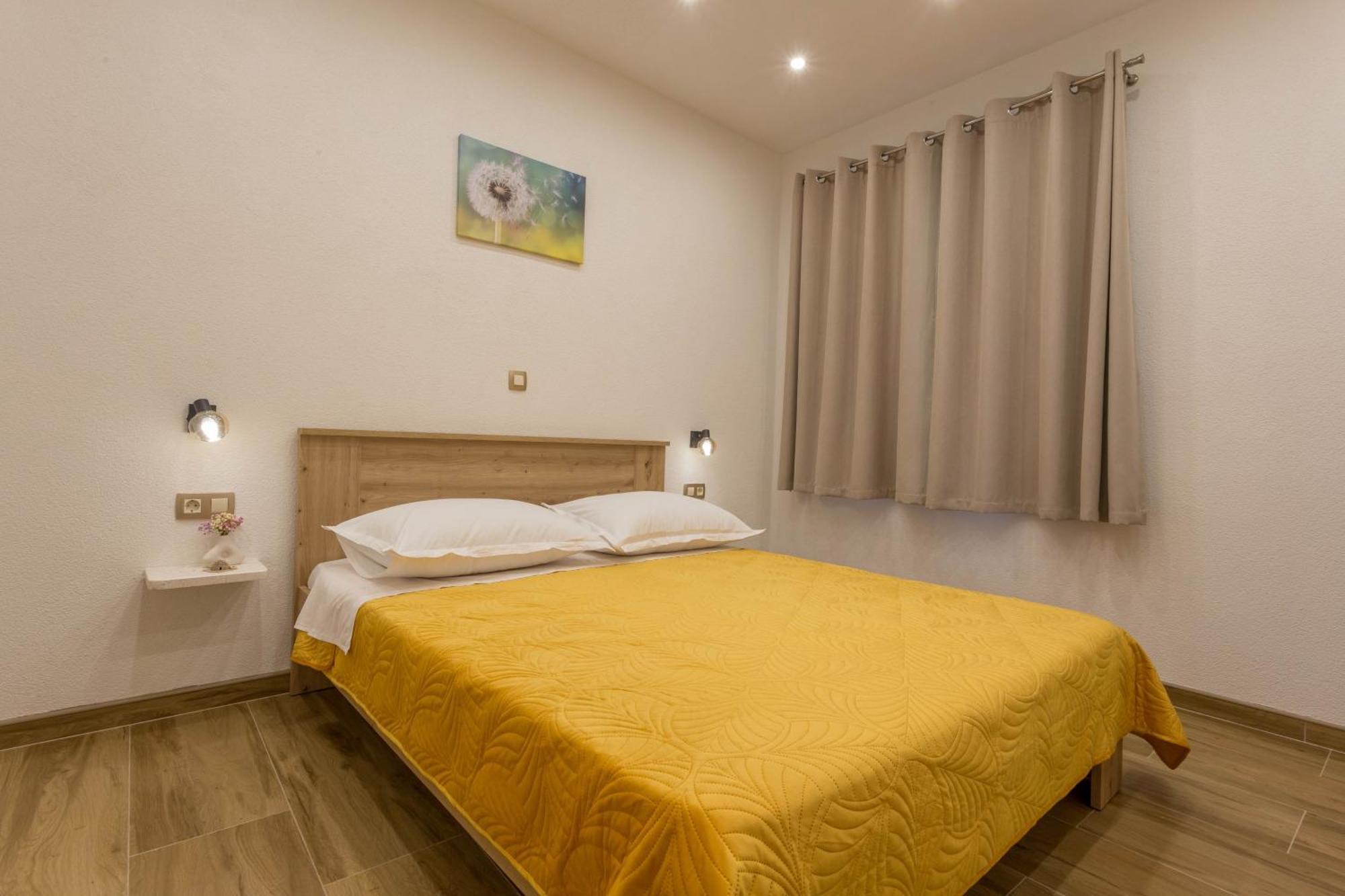 Apartments By The Sea Cove Zastupac, Hvar - 8761 ฮวาร์ ภายนอก รูปภาพ