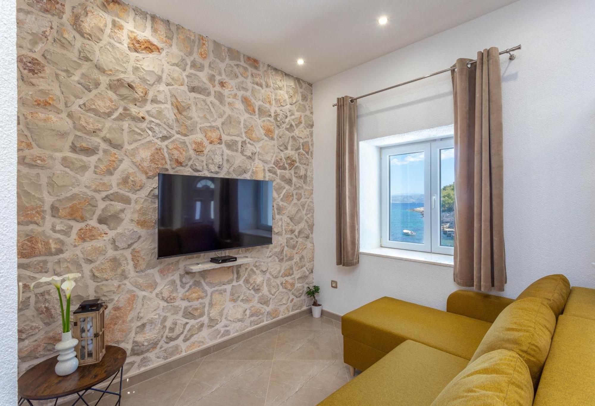 Apartments By The Sea Cove Zastupac, Hvar - 8761 ฮวาร์ ภายนอก รูปภาพ
