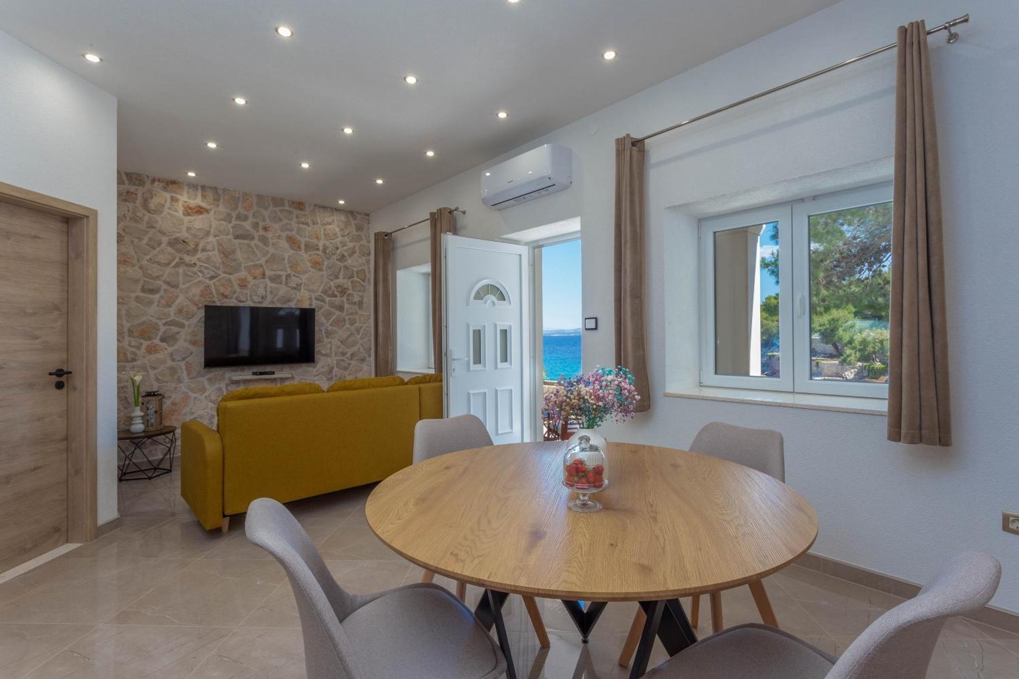 Apartments By The Sea Cove Zastupac, Hvar - 8761 ฮวาร์ ภายนอก รูปภาพ